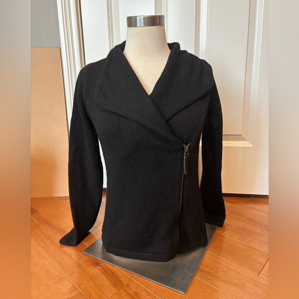 Black Zippered Light Weight Jacket